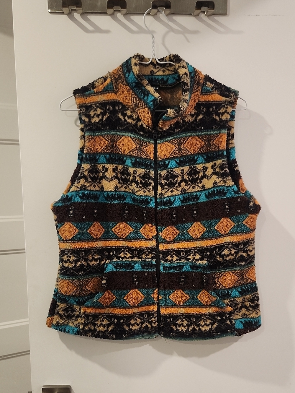 P2P 19" SHEIN Blue Black Cream Patterned Sherpa Jacket